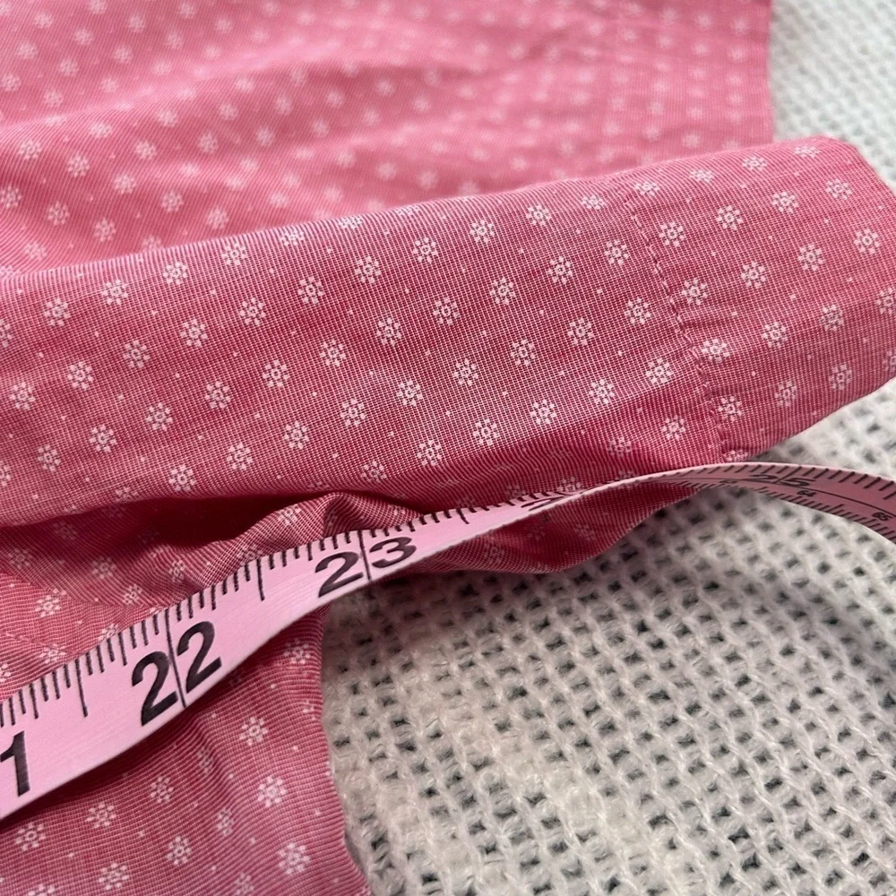 Banana Republic Preppy Pink Men’s Short Sleeve Button Down  Size L Slim Fit